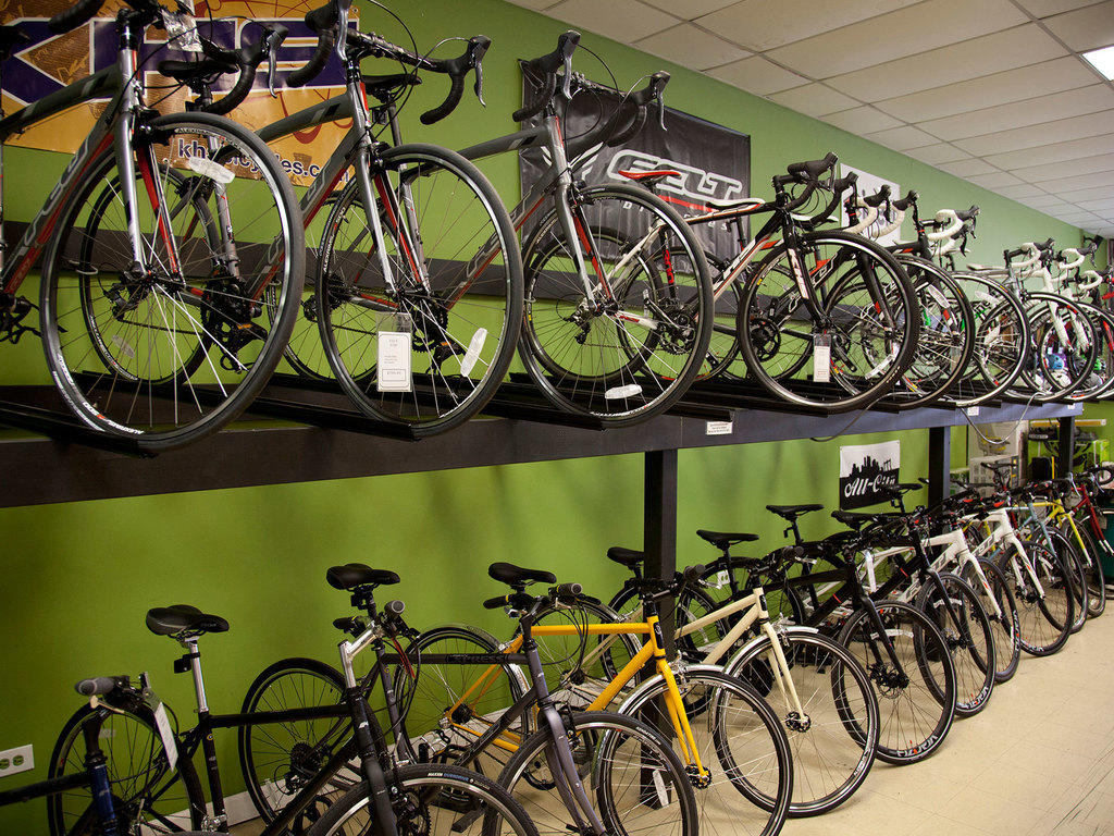 Bike shops in Chicago for road bikes, mountain bikes and parts