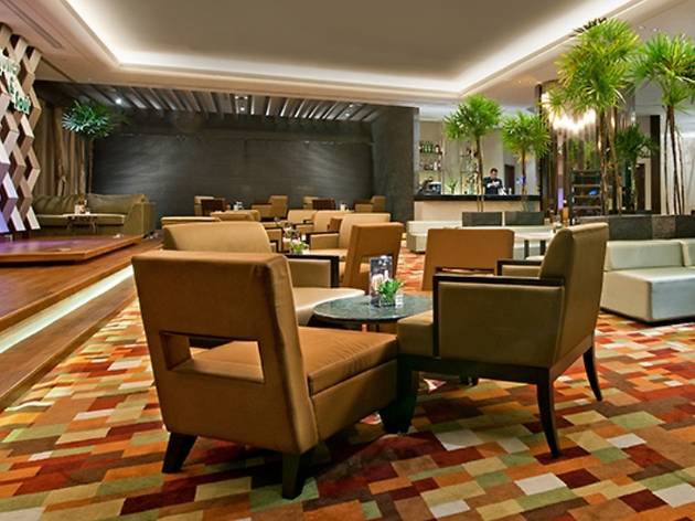 The Lounge At Eastin Hotel Bars And Pubs In Petaling Jaya Kuala Lumpur