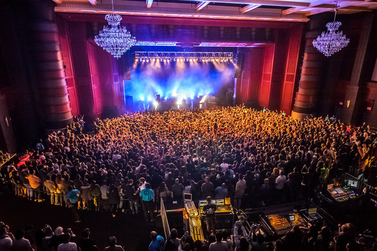 Rex Orange County Sold Out Performance at Fillmore Miami Beach