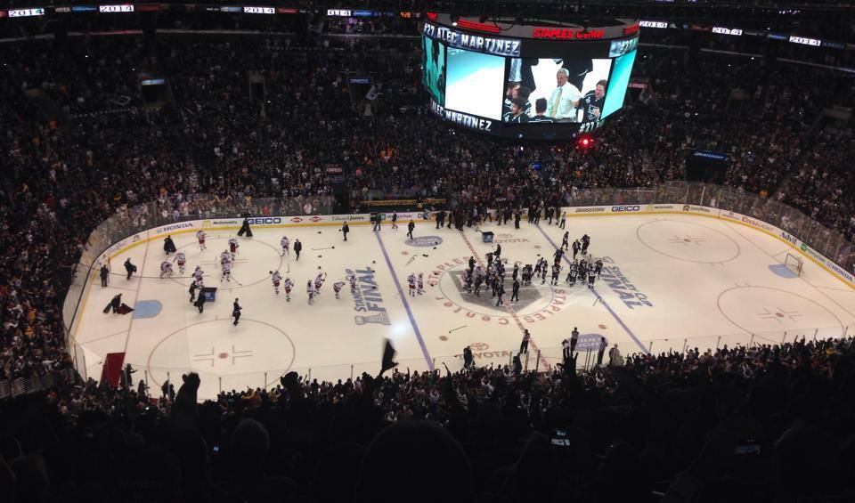 The best tweets and photos from the LA Kings' Stanley Cup victory