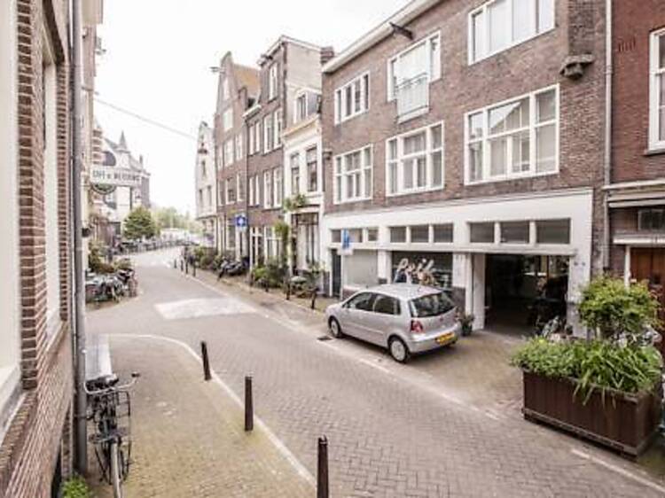 Old Masters Apartment