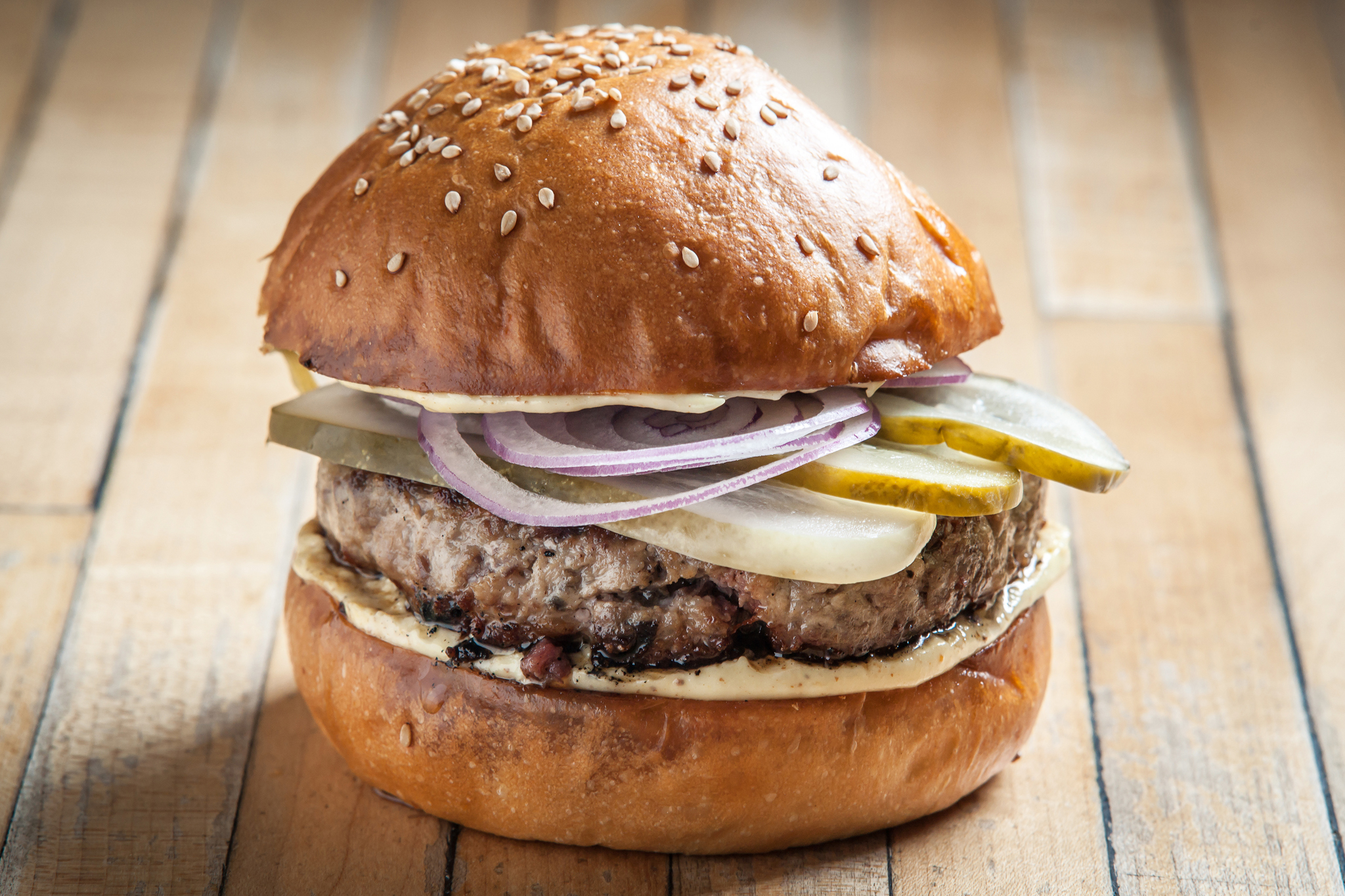 Best Burgers In America Including Cheeseburgers And Juicy Lucys The Best Burgers In Boston