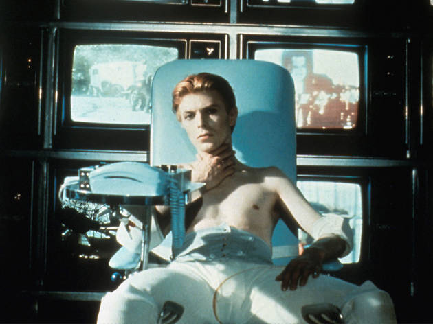 The Man Who Fell to Earth 1976, directed by Nicolas Roeg | Film review