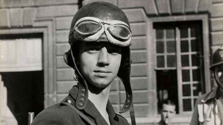 Jean Séeberger, 'Portrait du FFI Michel Aubry', 22 ou 23 août 1944 / © Frères Séeberger / Musée Carnavalet / Parisienne de photographie