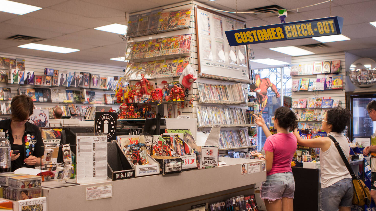 Graham Crackers Comics Shopping in Loop, Chicago