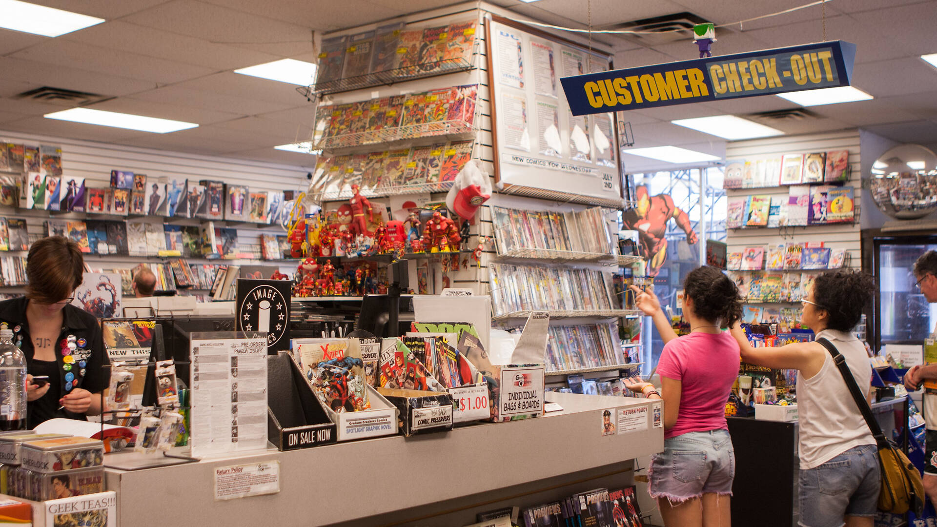 Graham Crackers Comics Shopping in Loop, Chicago