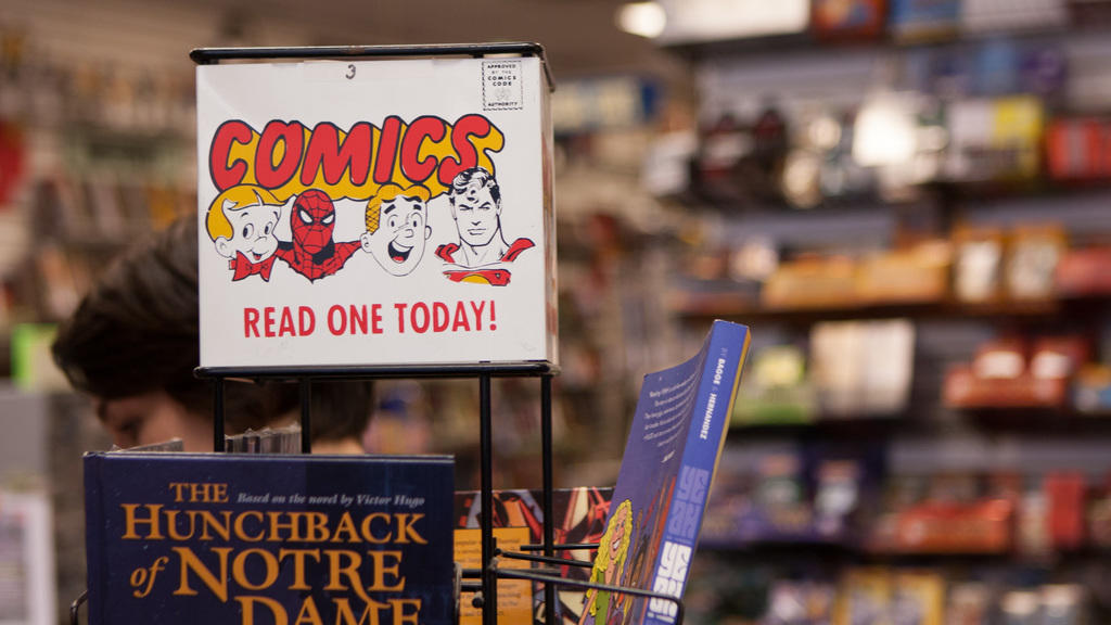 Graham Crackers Comics Shopping in Loop, Chicago