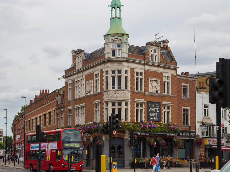 White Hart pub in Whitechapel, present day