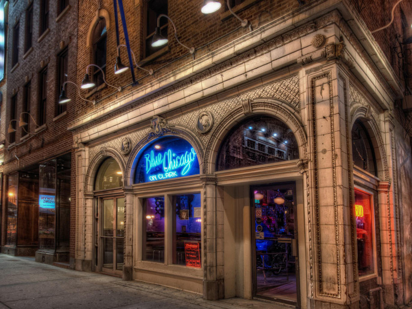 best-clubs-and-venues-for-blues-music-in-chicago