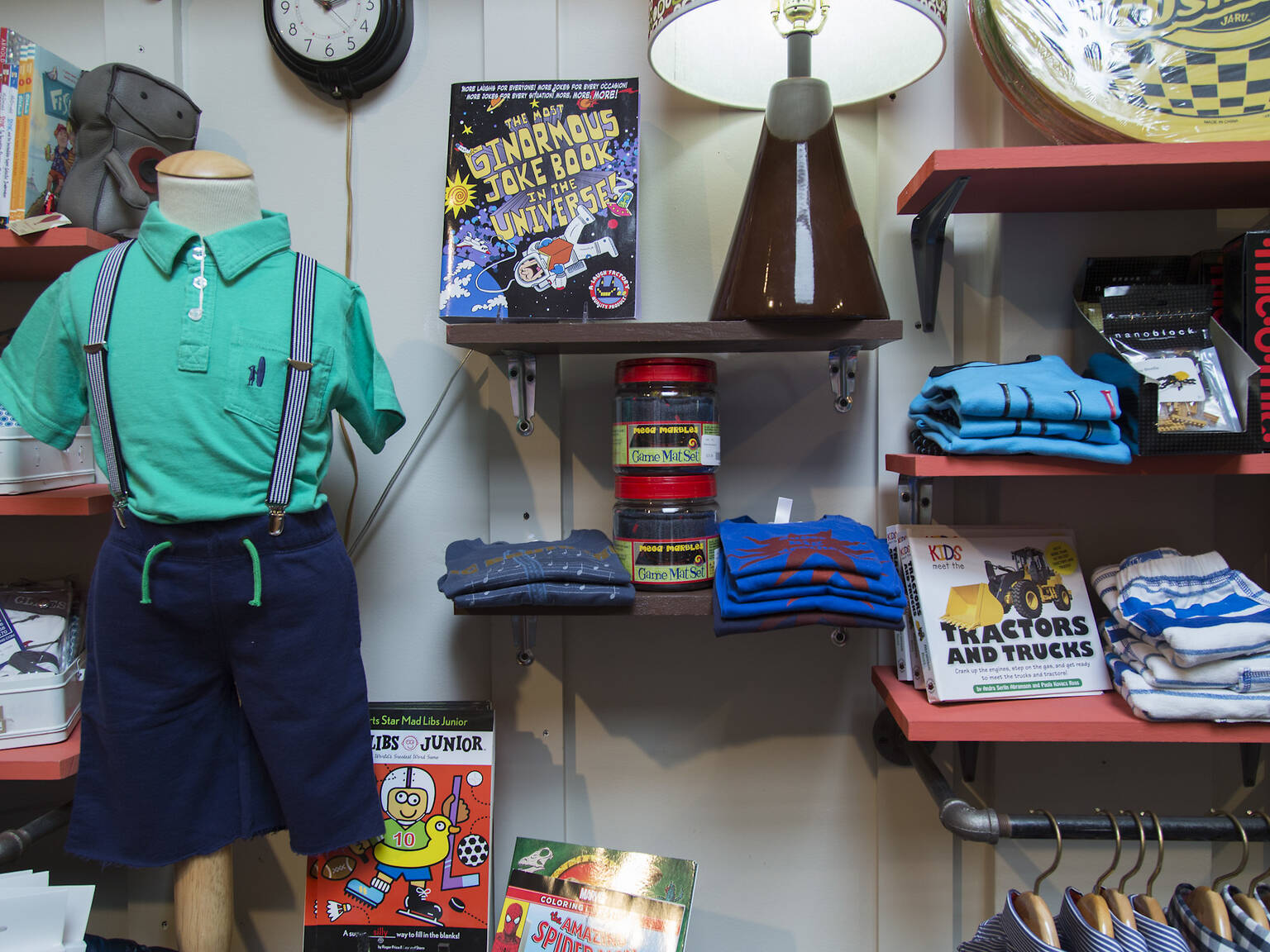 Best clothing stores in Chicago for men, women and kids