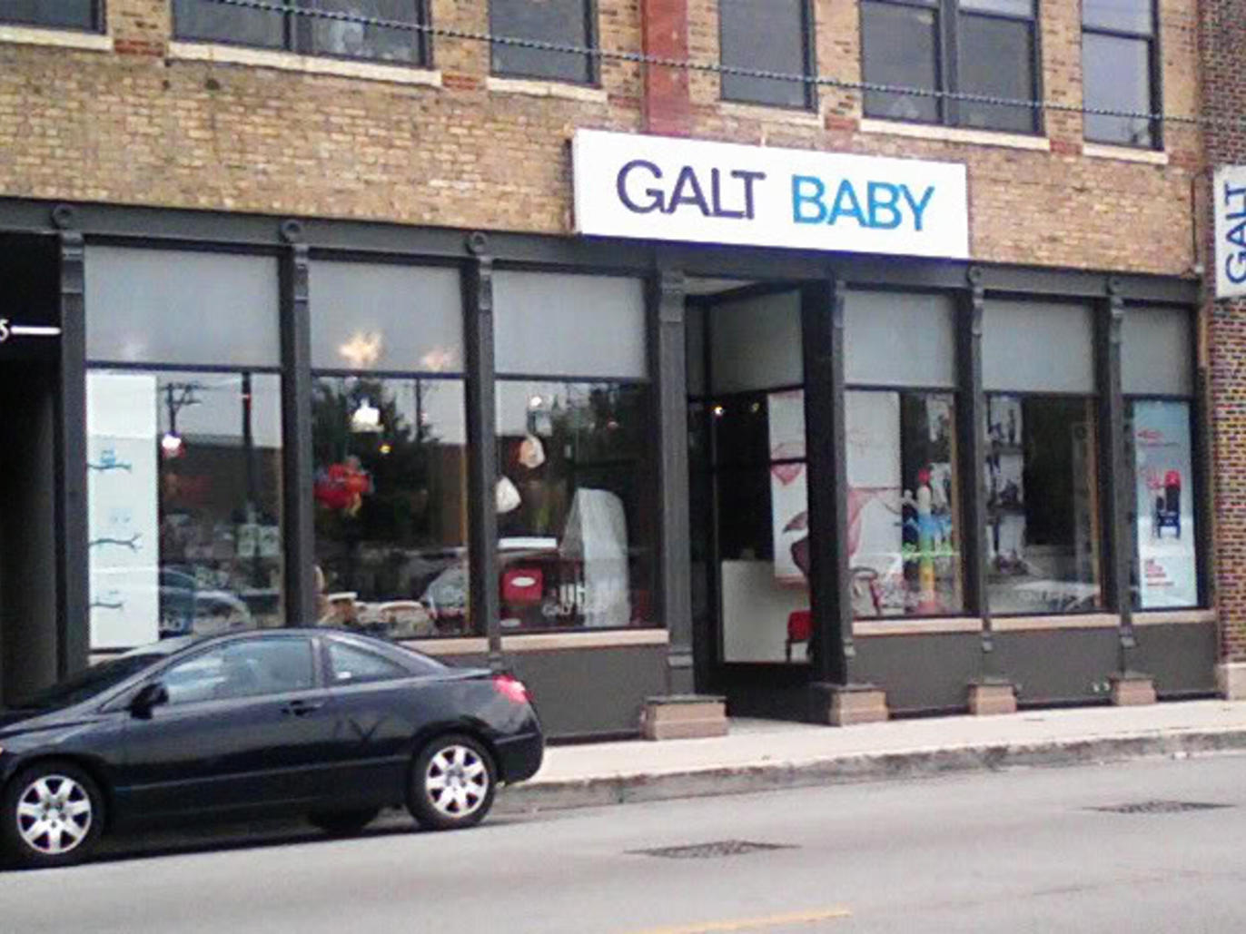 Baby stores in Chicago for gifts and gear