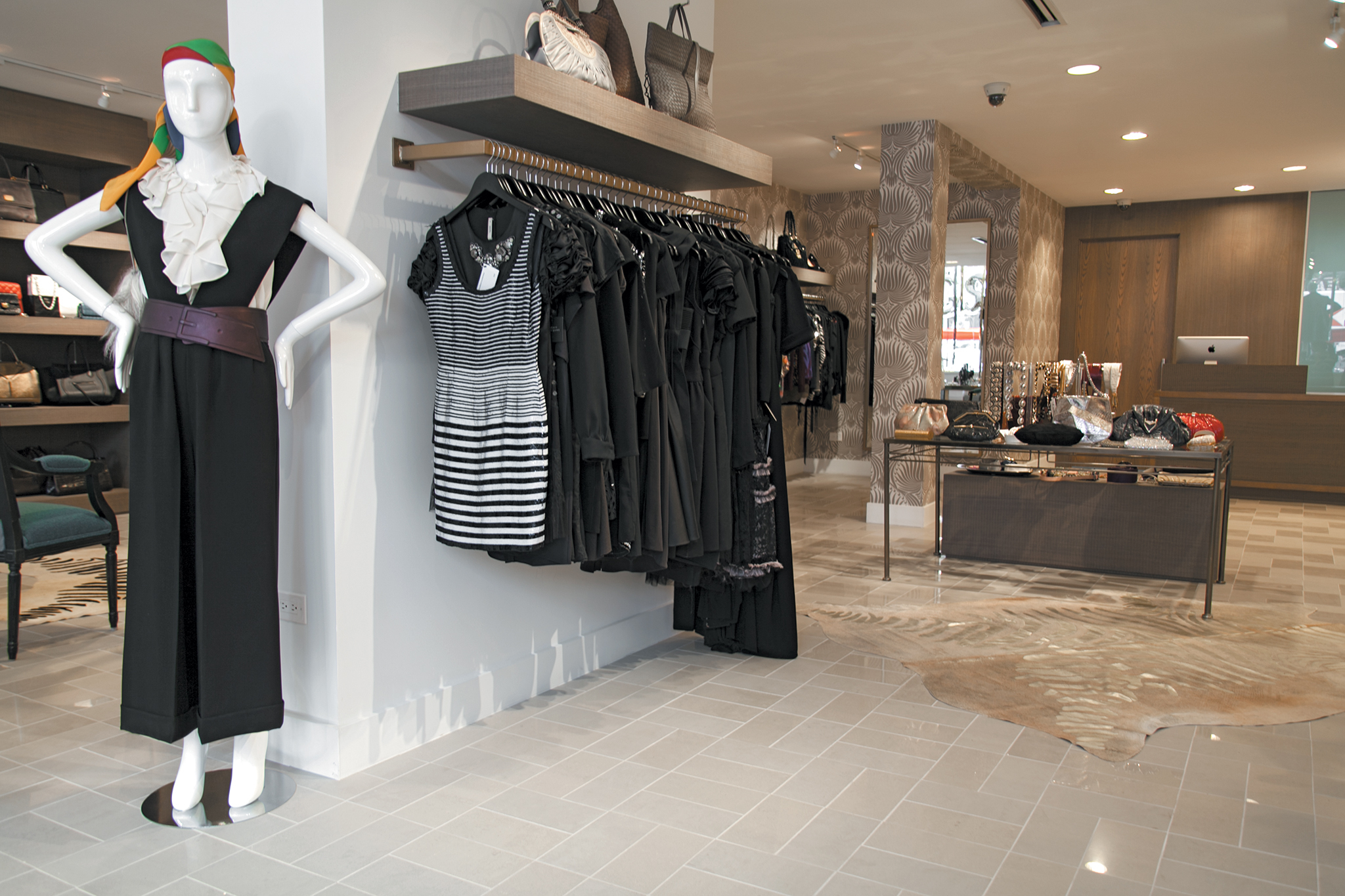 Style hacks and ways to save money on shopping in chicago