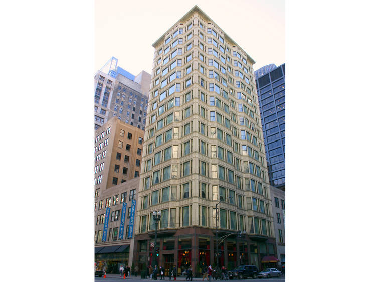 Reliance Building, 1 W Washington St