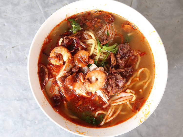 Chicken and prawn noodles at San Peng Prawn Noodles