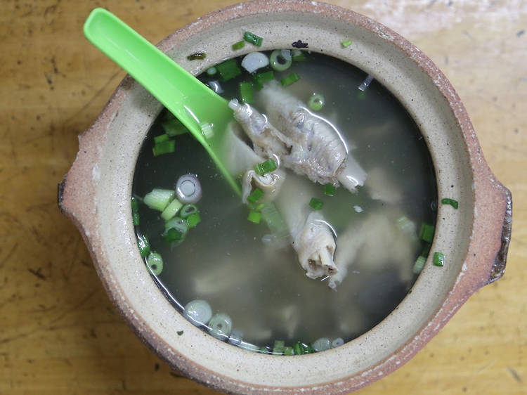 Pig stomach with pepper soup at Heun Kee