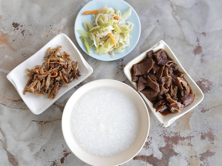 Teochew porridge at Kedai Makanan Teochew