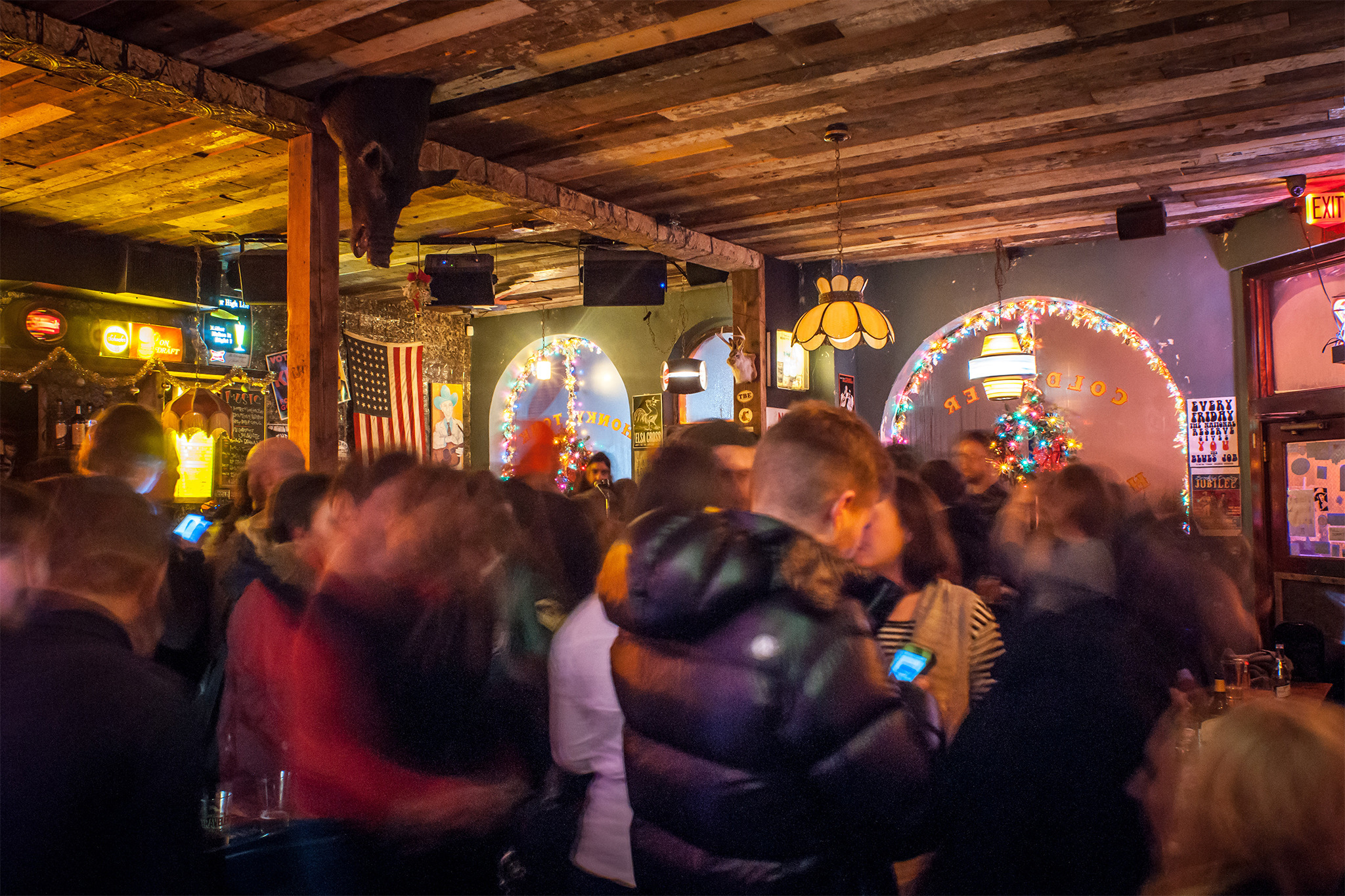 16 Best Bars In Williamsburg In Nyc You Should Go To Tonight