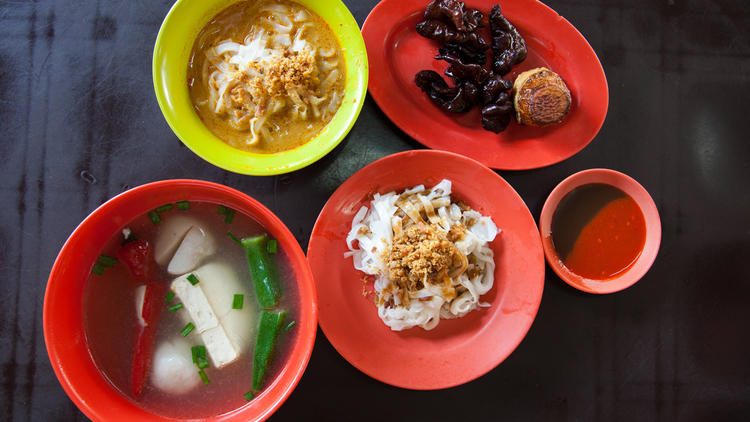 Curry chee cheong fun at Yap Hup Kee