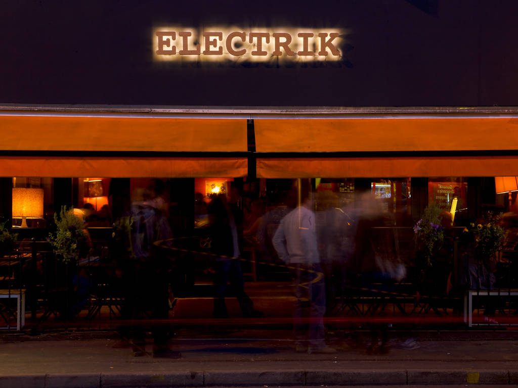 20 Best Bars in Manchester, From Quirky Bars to Rooftop Picks