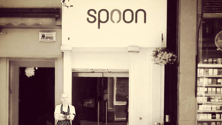 Spoon, restaurants