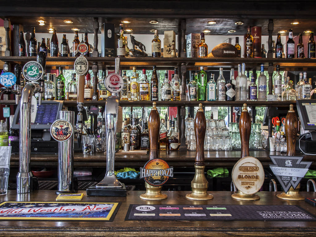 18 Best Irish Pubs In London Where To Drink On St Patrick’s Day 2024
