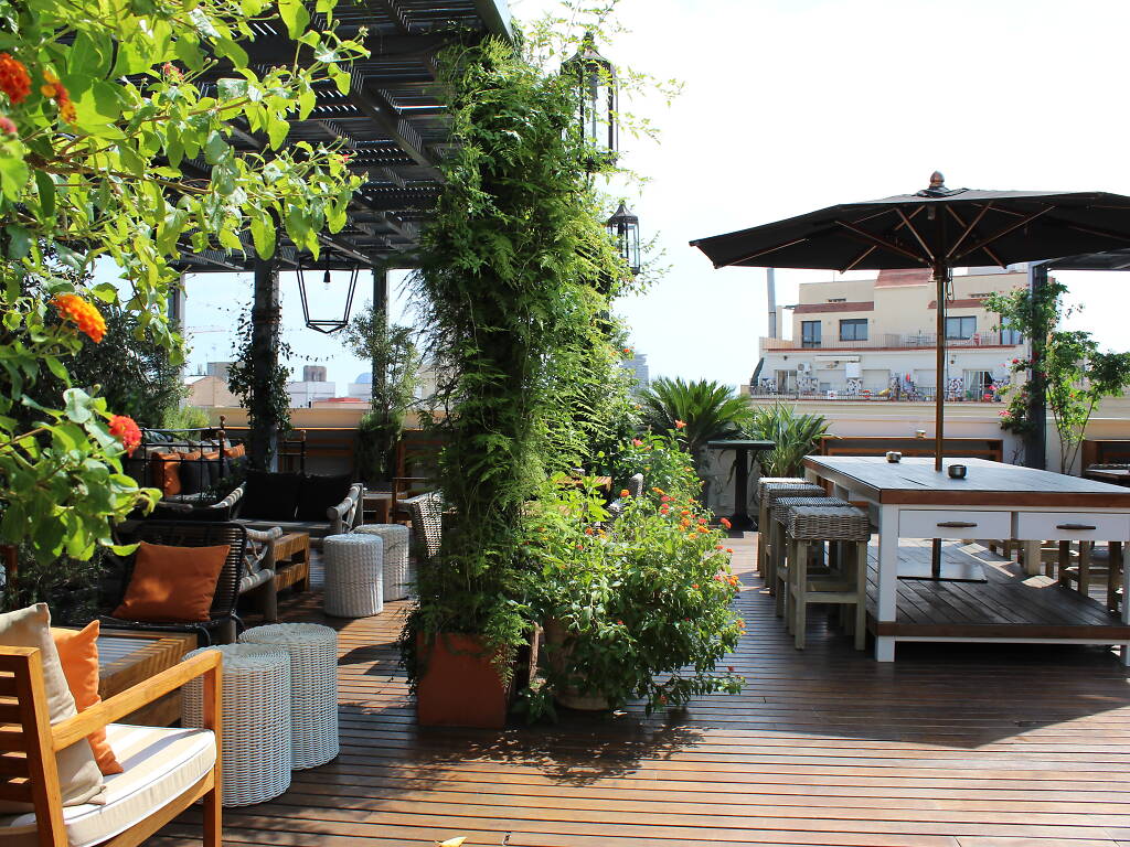 13 Best Rooftop Bars In Barcelona Hotels Pools And More