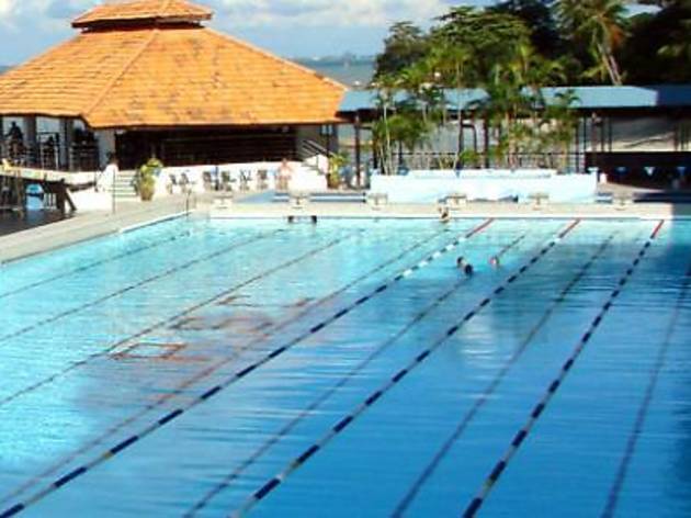 outdoor swimming club