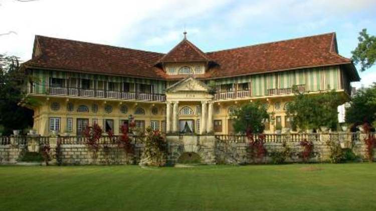 Loke Mansion