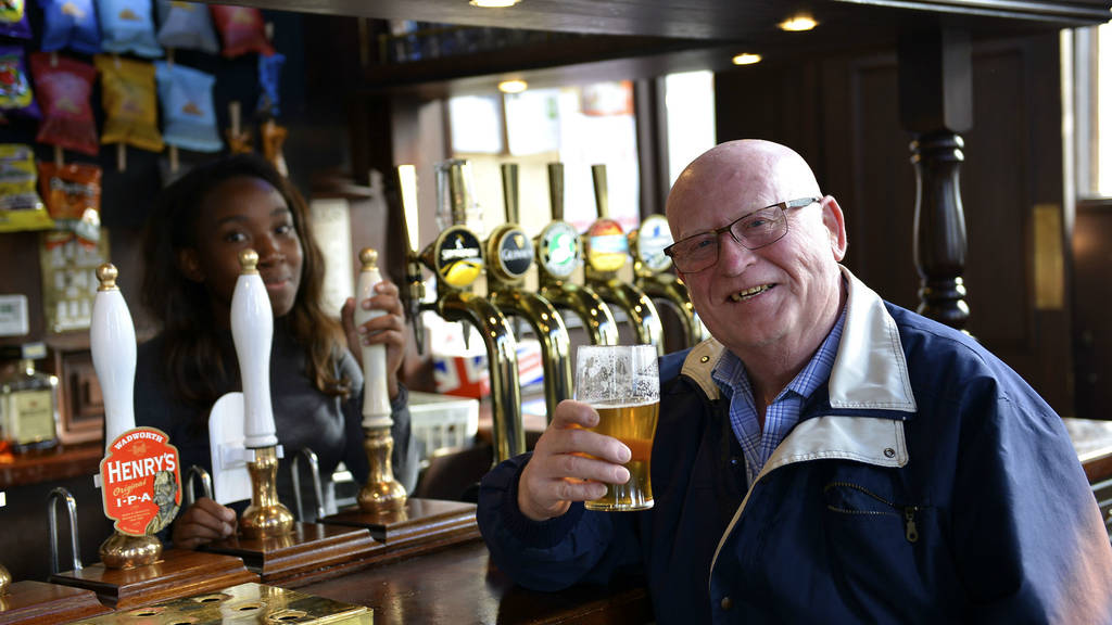 The Crown & Kettle Bars and pubs in Manchester