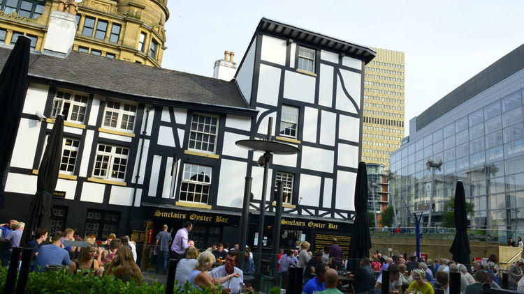 Sinclair's Oyster Bar, Manchester, Exterior