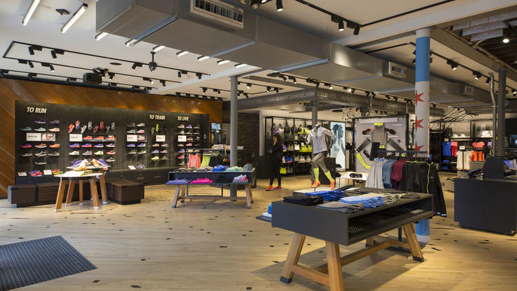 Nike store 2025 wicker park