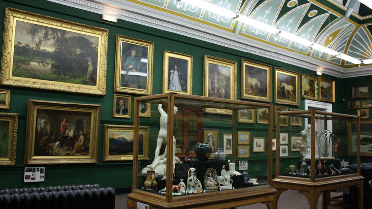 Salford Museum and Art Gallery, Manchester, Display