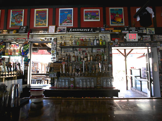 12 Best Singles Bars And Pickup Spots In San Francisco