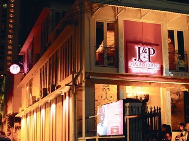 J&P Magic House J&P Magic House