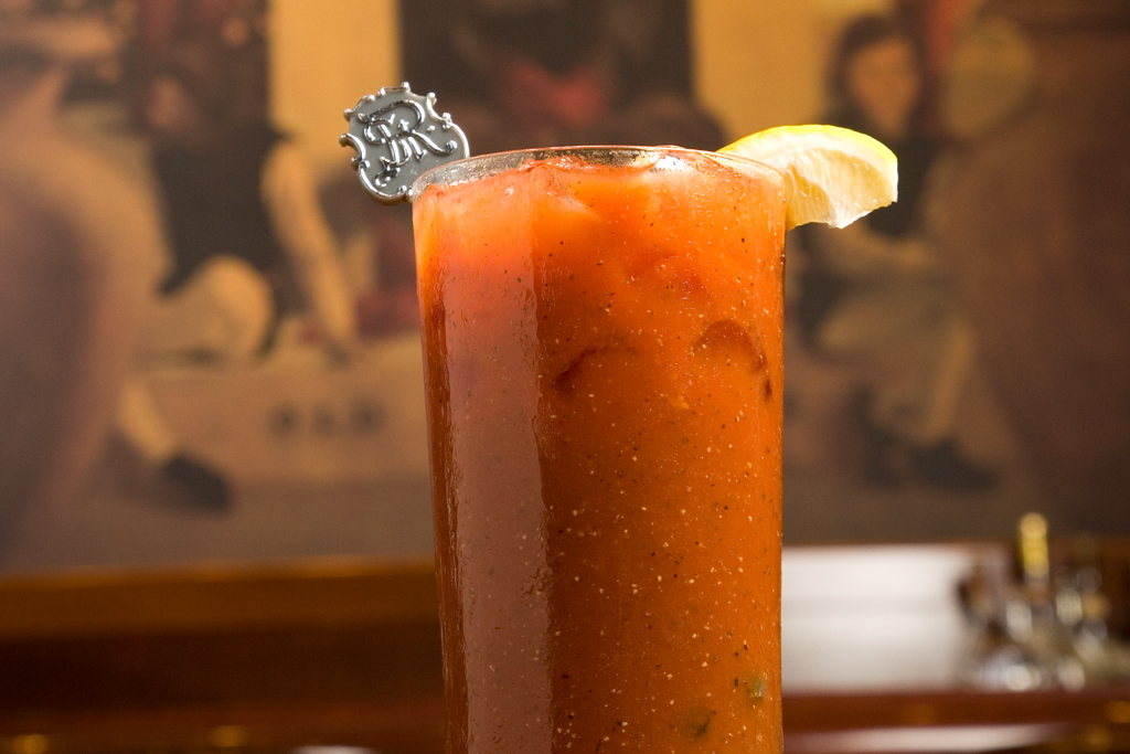 Bloody Mary (cocktail) - Wikipedia