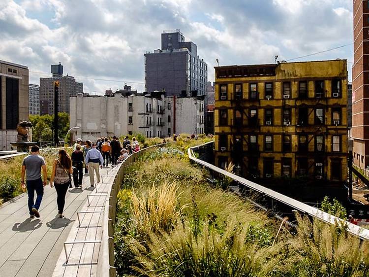 The NYC walking tour of the High Line