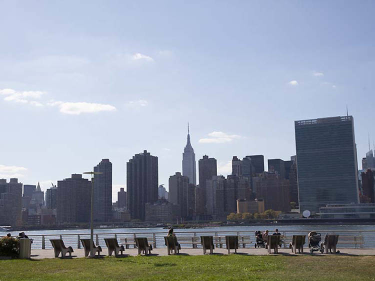 The NYC walking tour of the Queens waterside