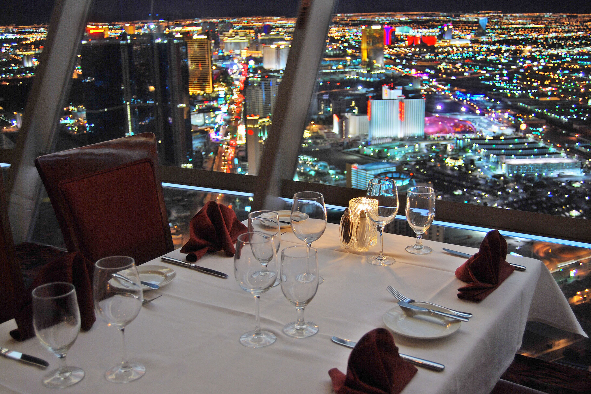 Top Of The World Restaurants In Stratosphere Las Vegas   Image 