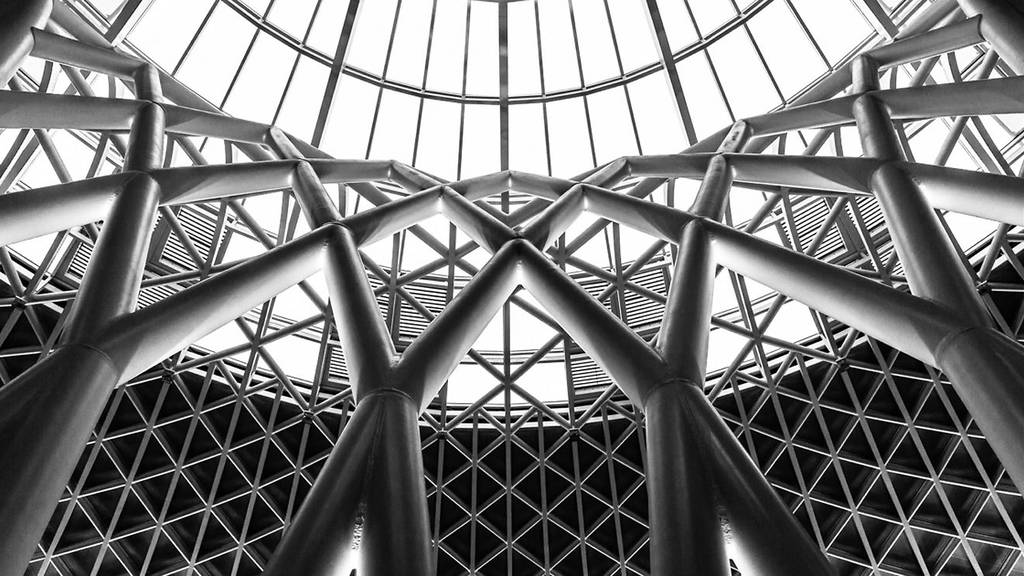 40 futuristic photos of London from Oliver Hine
