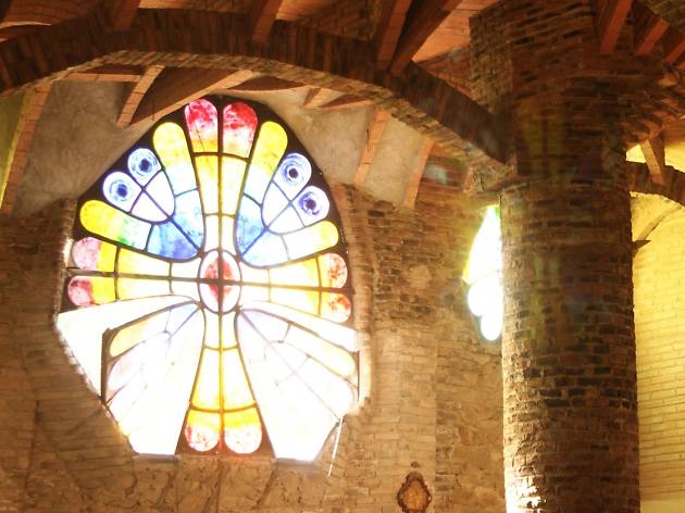 Vitrall Cripta de la Colònia Güell Vitrall Cripta de la Colònia Güell