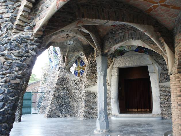 Exterior Cripta de la Colònia Güell Exterior Cripta de la Colònia Güell