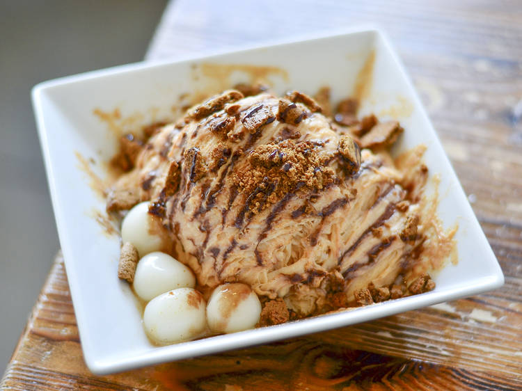 Pumpkin spice snow cream at Blockhead's Shavery Company