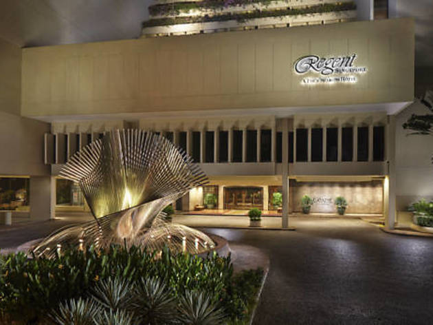Regent Singapore - A Four Seasons Hotel Regent Singapore - A Four Seasons Hotel