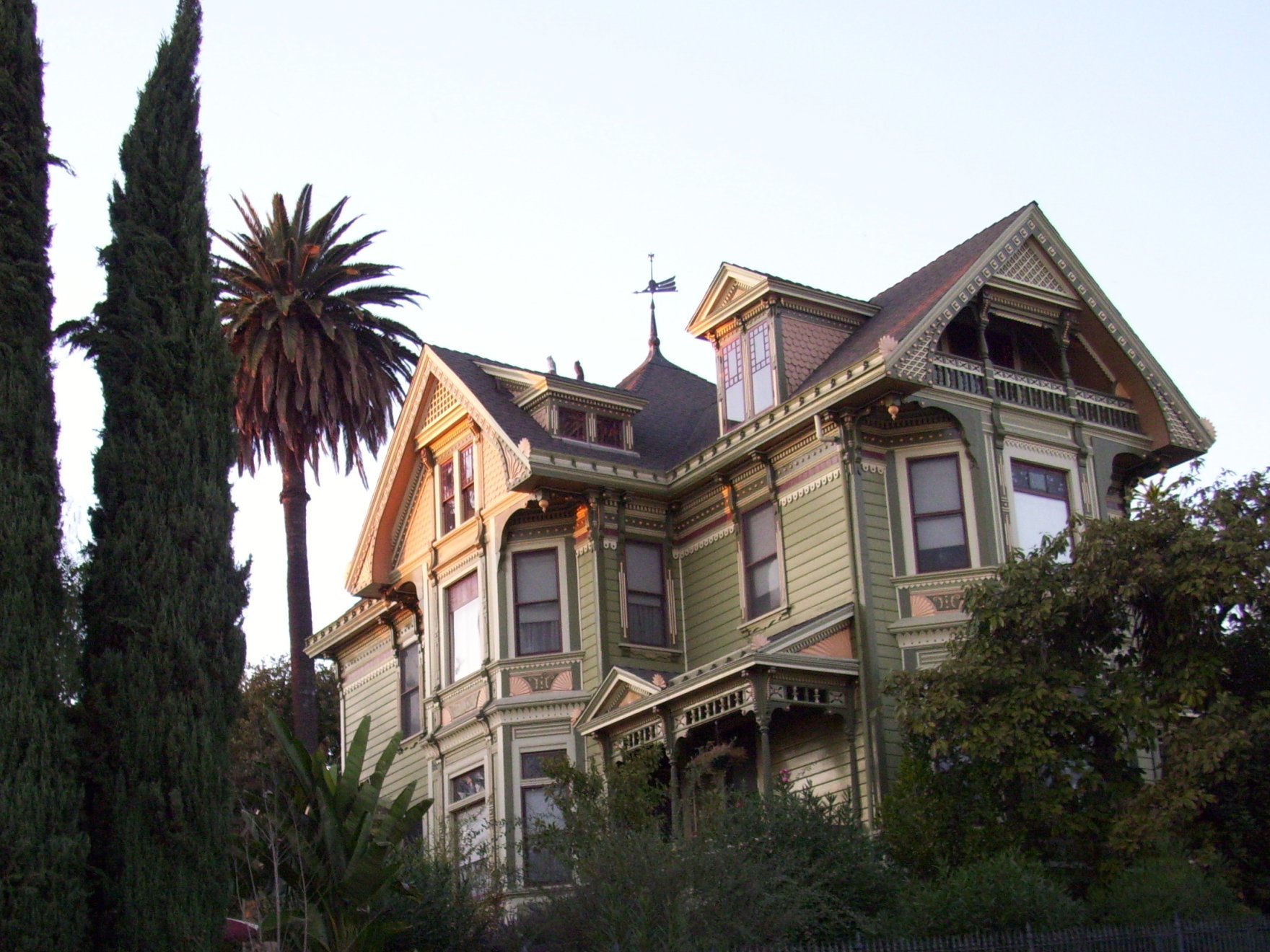 Carroll Avenue in Angelino Heights Things to do in Echo Park, Los Angeles