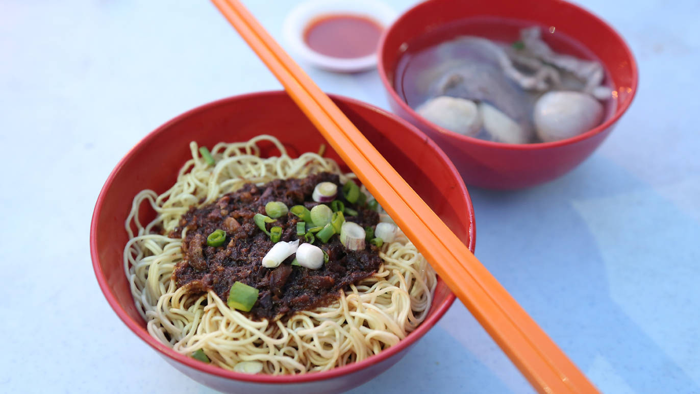 jalan peel beef tripe noodle