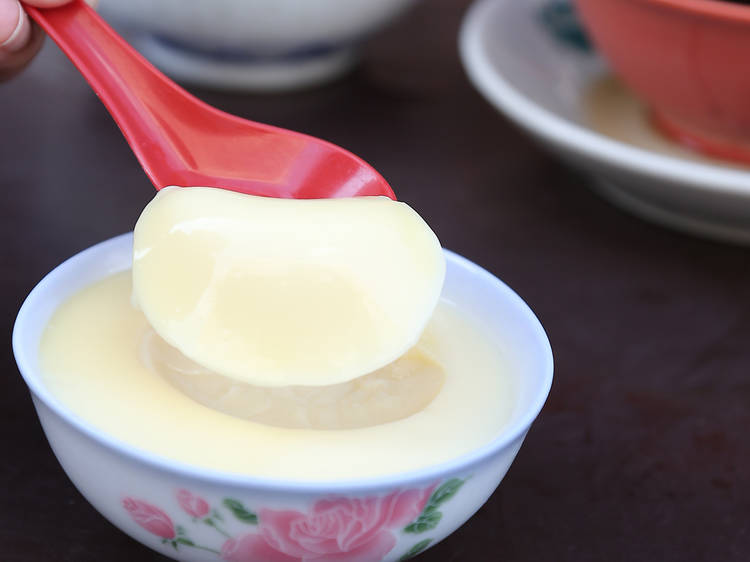 Steamed egg custard