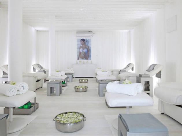White by Spa Ceylon White by Spa Ceylon is a spa in Colombo
