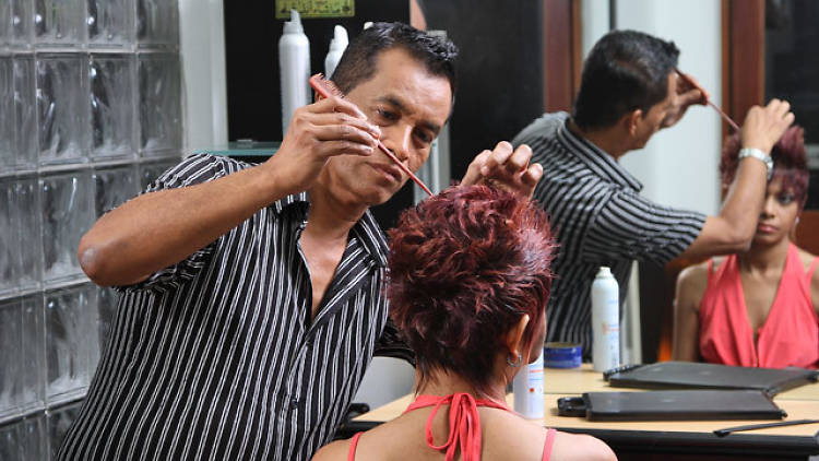 Ramzi's Salon is a beauty salon in Colombo