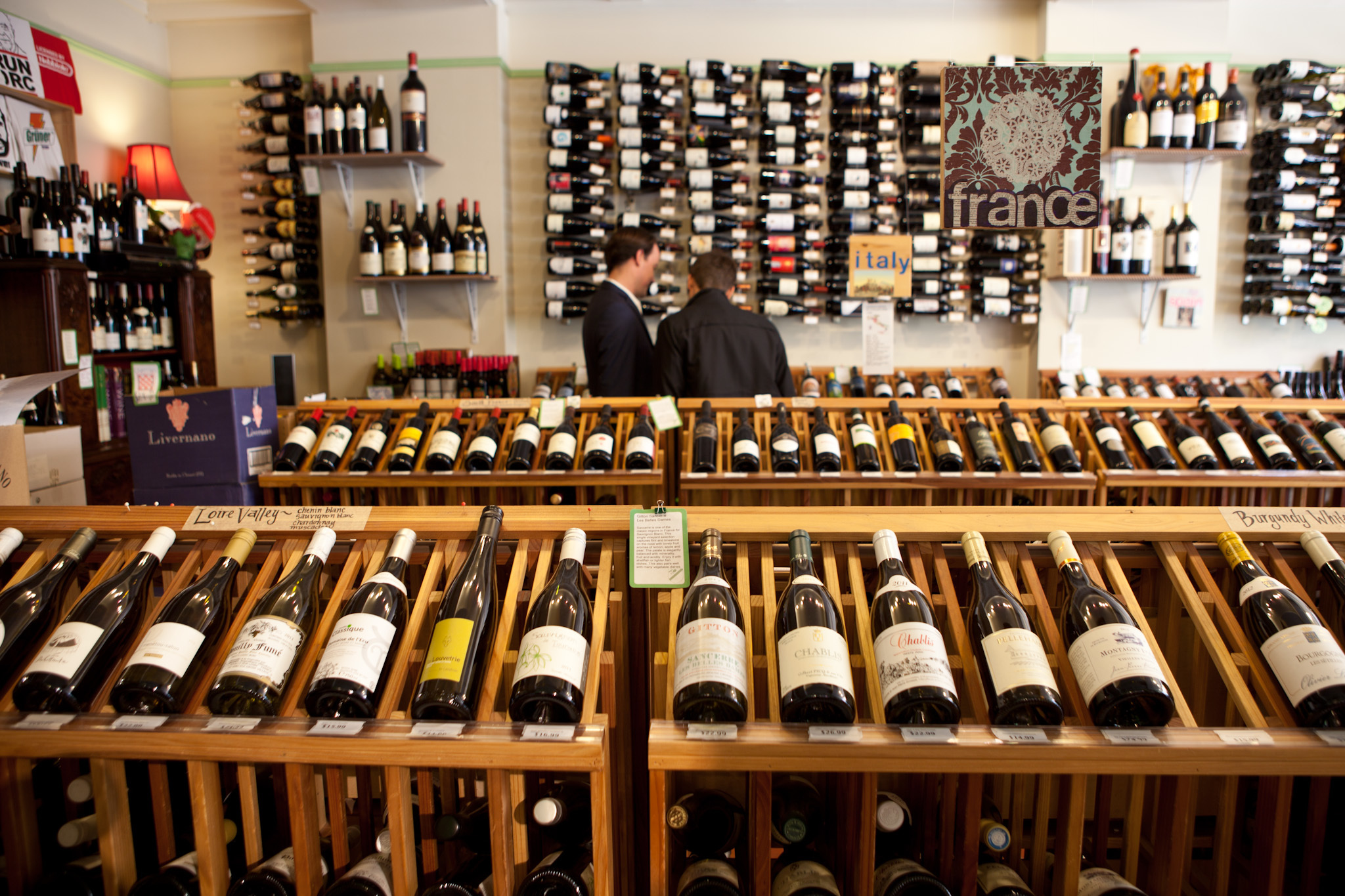 16 Best Wine Shops in Chicago For a Bottle To Go