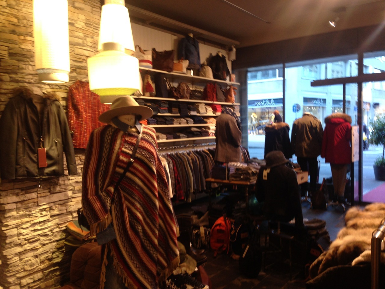 DeeCee Style | Shopping in City, Switzerland